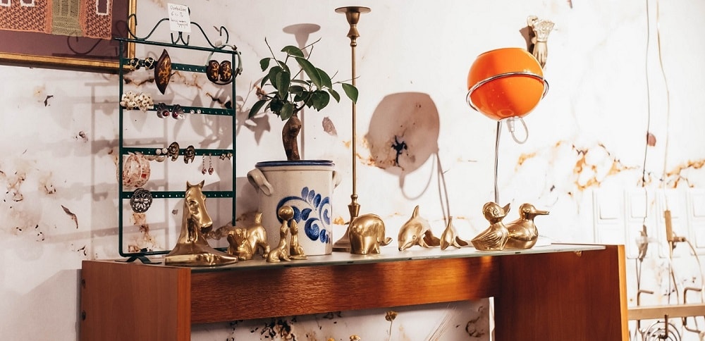 Instagram Faveur Maassluis bureau met vintage items